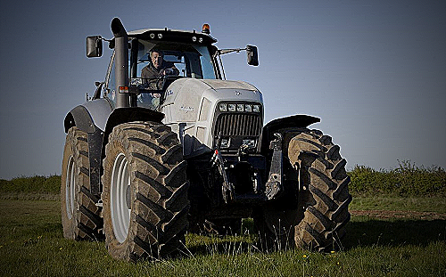 Jeremy Clarkson for Clarkson's Farm - how much did amazon pay jeremy clarkson for farm